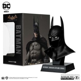 105809 - Dc direct batman 1:3 cowl prop replica arkham asylum