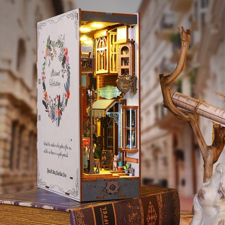 Book Nook Ludistri – Alley (18.2 x 8.5 x 24.5 cm)