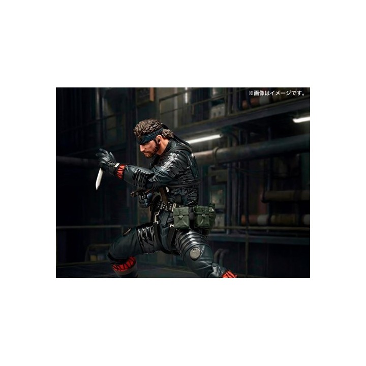 113142 - Revoltech A.y. Metal Gear Solid Delta Naked Snake Sneaking S.