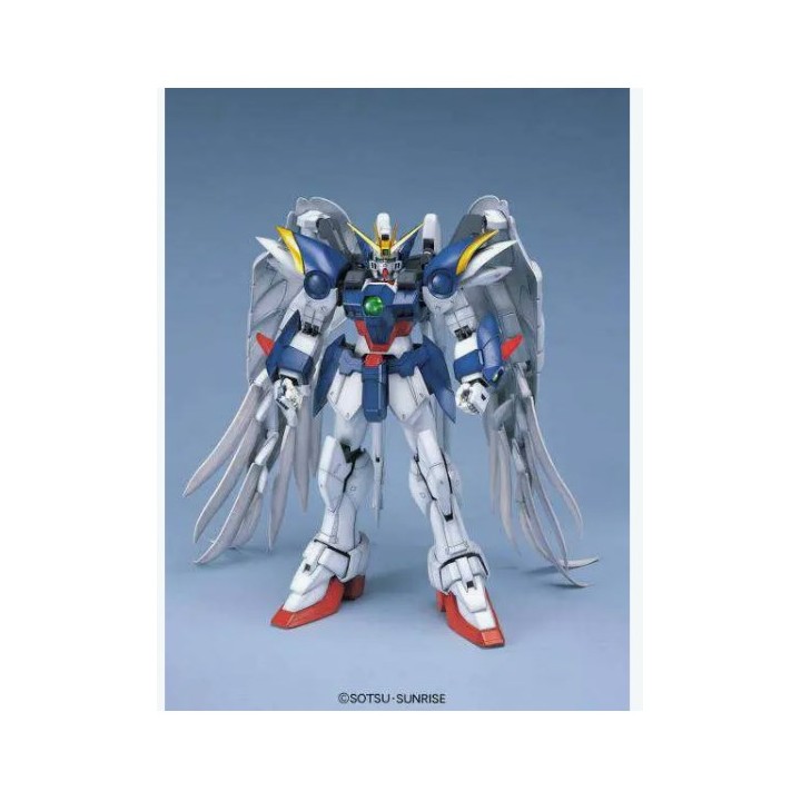 BANDAI 23836 - Pg Gundam W Zero Custom 1/60
