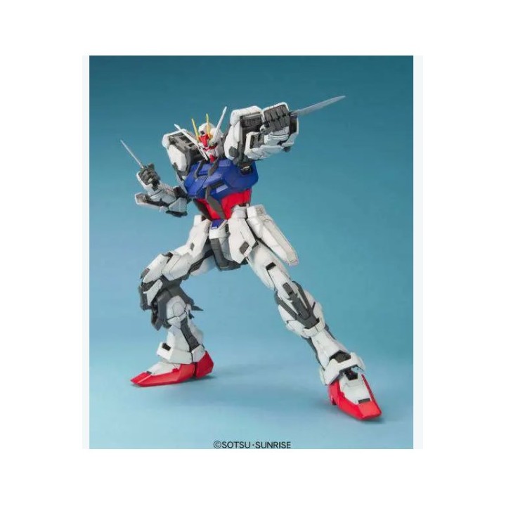 BANDAI 16134 - Pg Gundam Strike 1/60